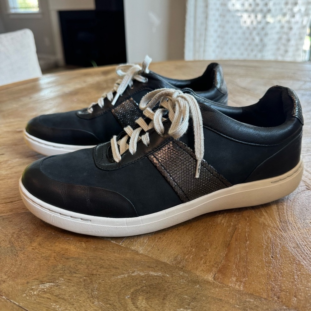 Clarks Nalle Fern Black Leather Sneakers 9.5